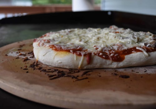 How do i cook pizza on my blackstone flat top grill?